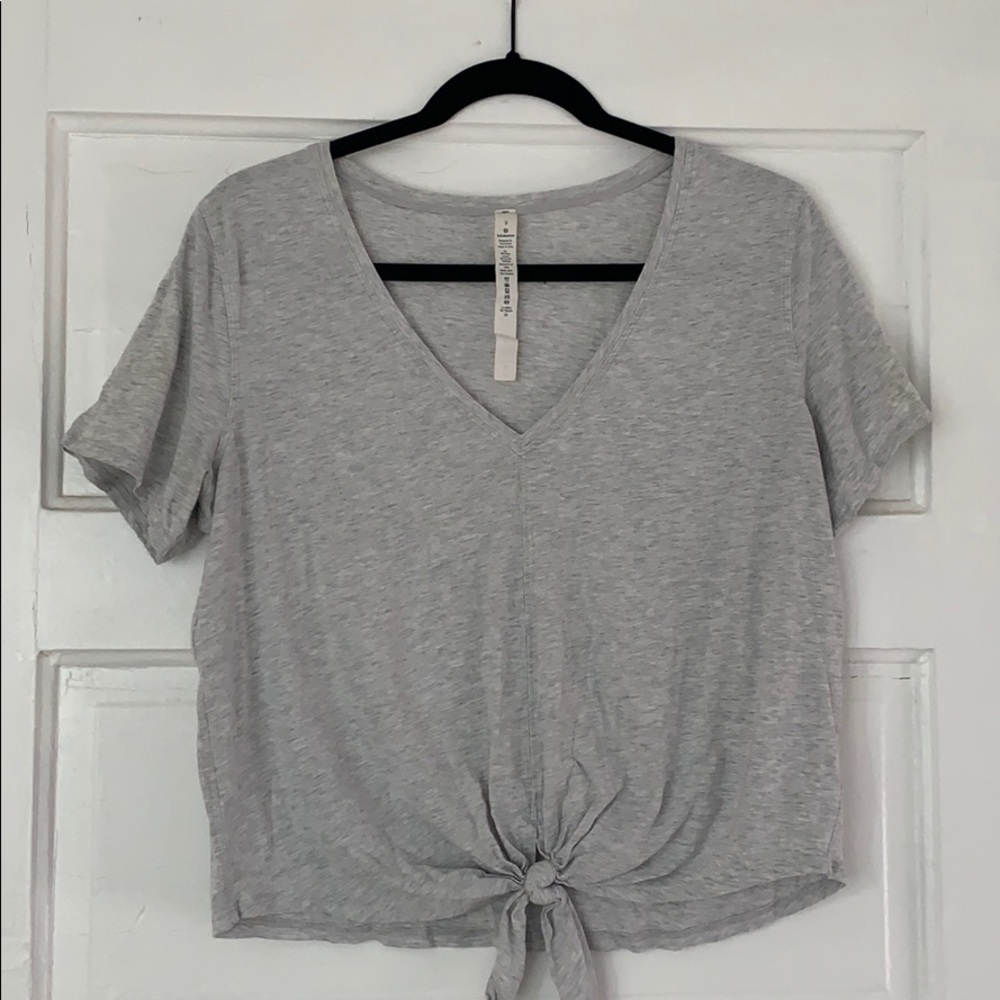 Lululemon crop athletic top
